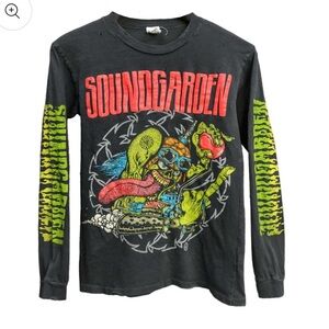 *ISO* Madeworn Soundgarden long sleeve, ANY size!